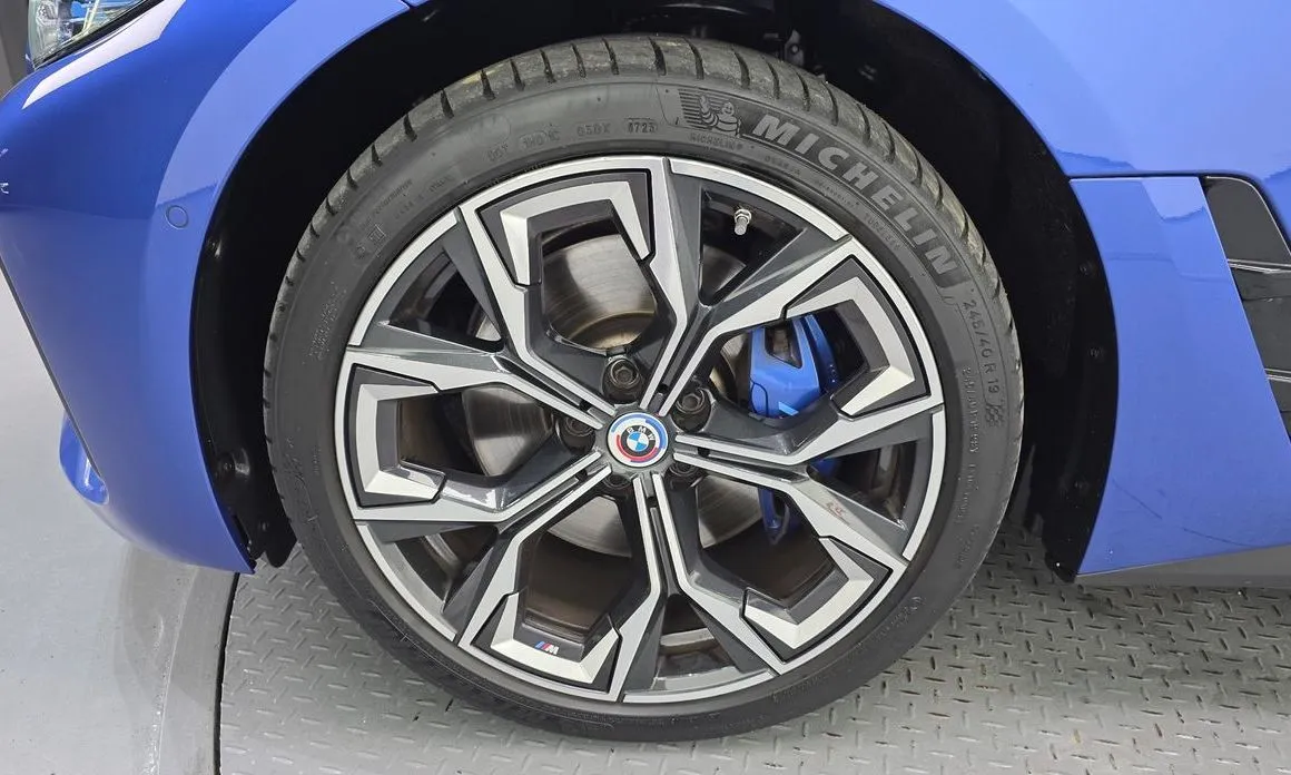 BMW i4 2024 из KR, фото 9
