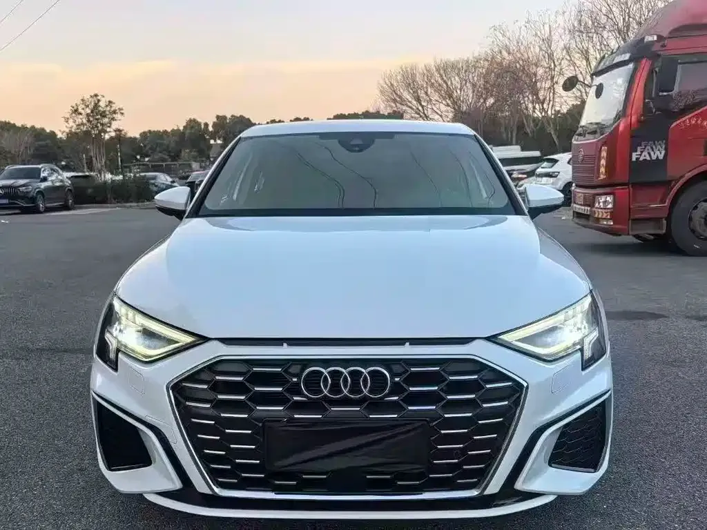 Audi A3 2021 из CN, фото 2