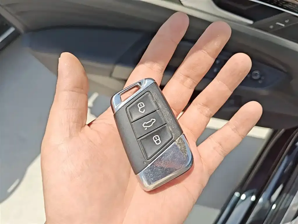 Volkswagen 帕萨特插电混动 — фото 2