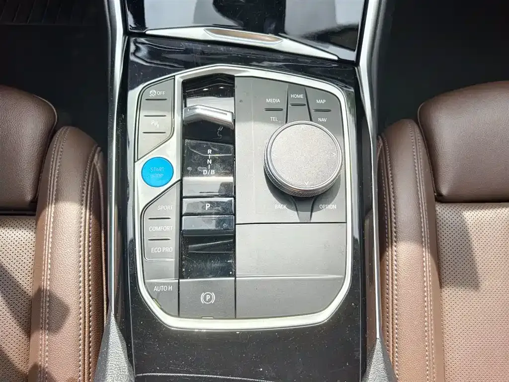 BMW i3 — фото 3