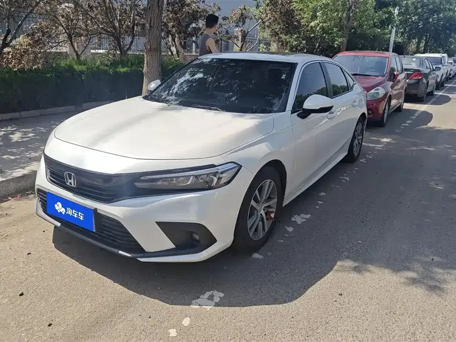 Honda Civic — фото 1