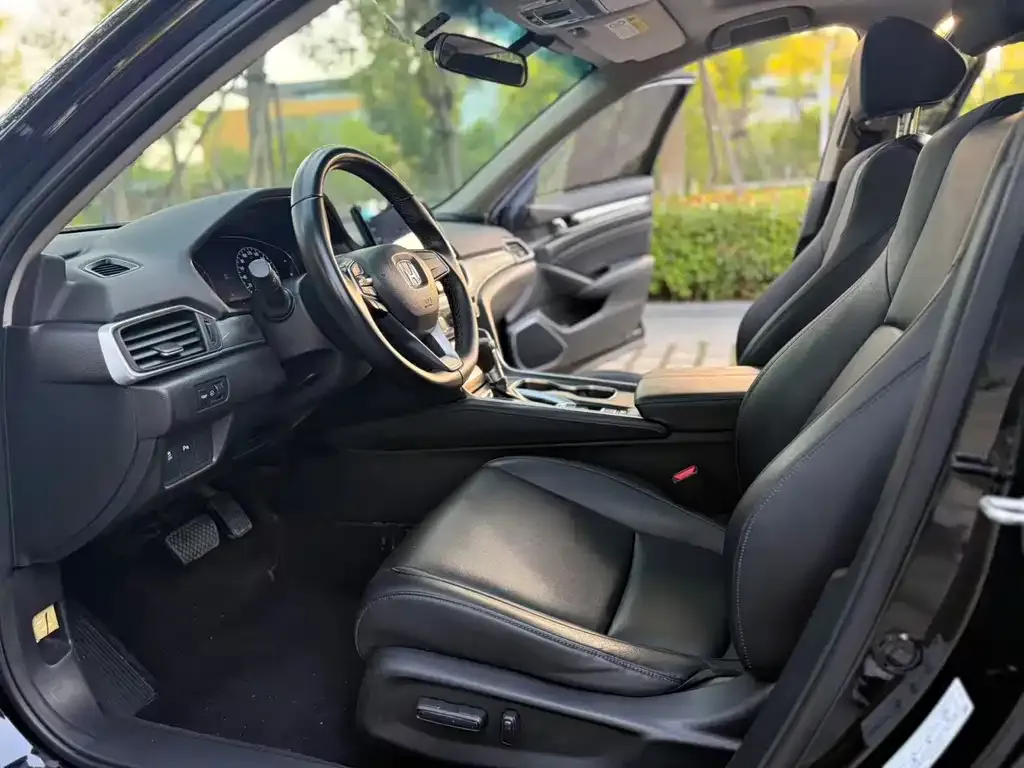 Honda Accord — фото 3