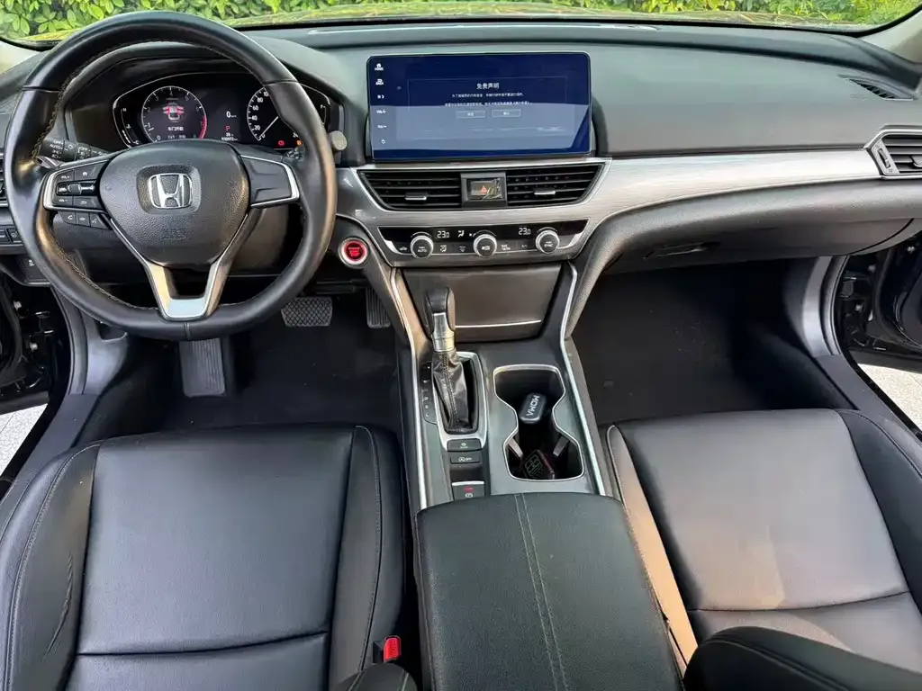 Honda Accord — фото 5