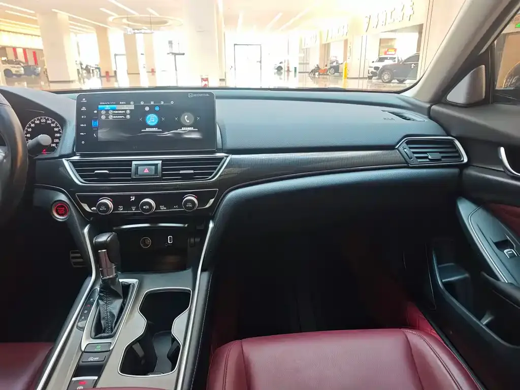 Honda Accord — фото 4