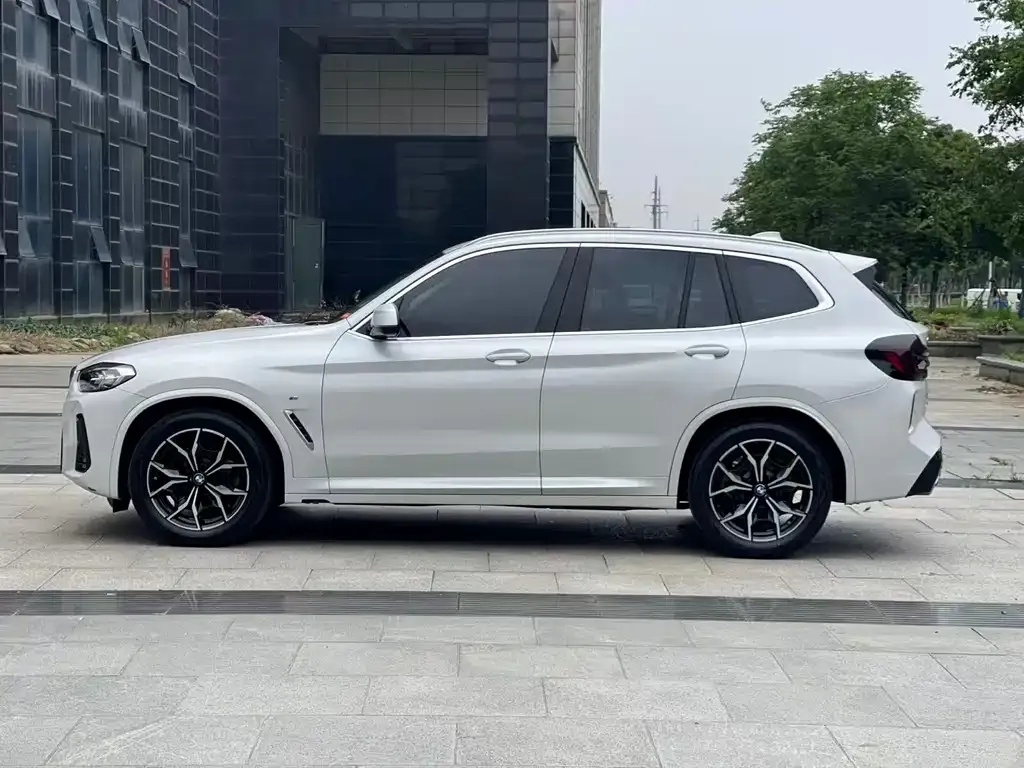 BMW X3 — фото 10