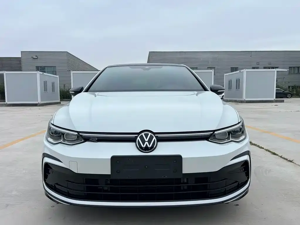 Volkswagen Golf — фото 8