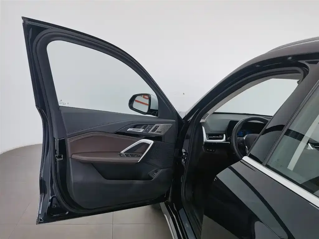 BMW X1 2024 из CN, фото 9