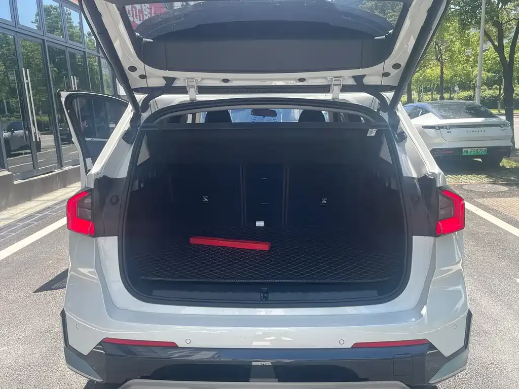 BMW X1 — фото 10