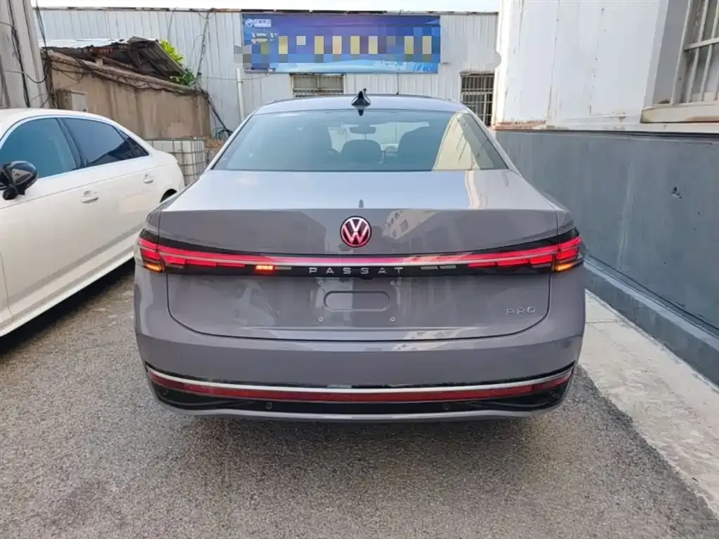Volkswagen Passat — фото 6