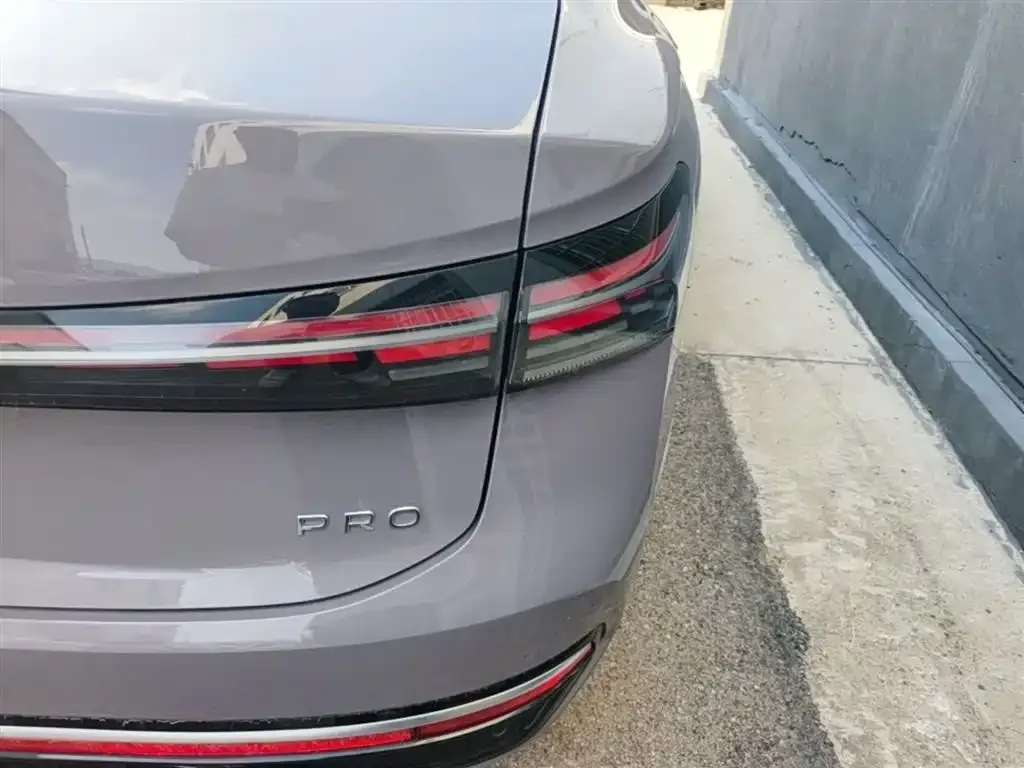 Volkswagen Passat — фото 4