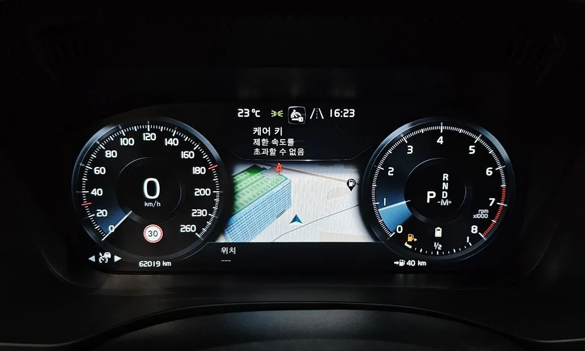 Volvo XC60 2021 из KR, фото 2