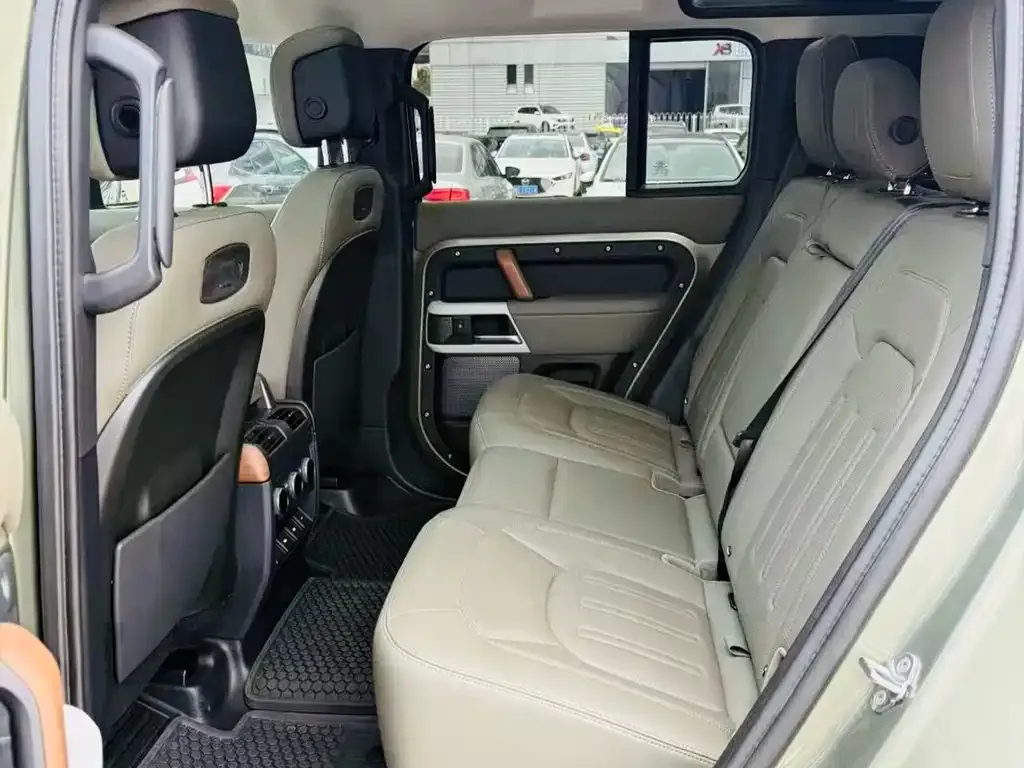 Land Rover Defender — фото 4
