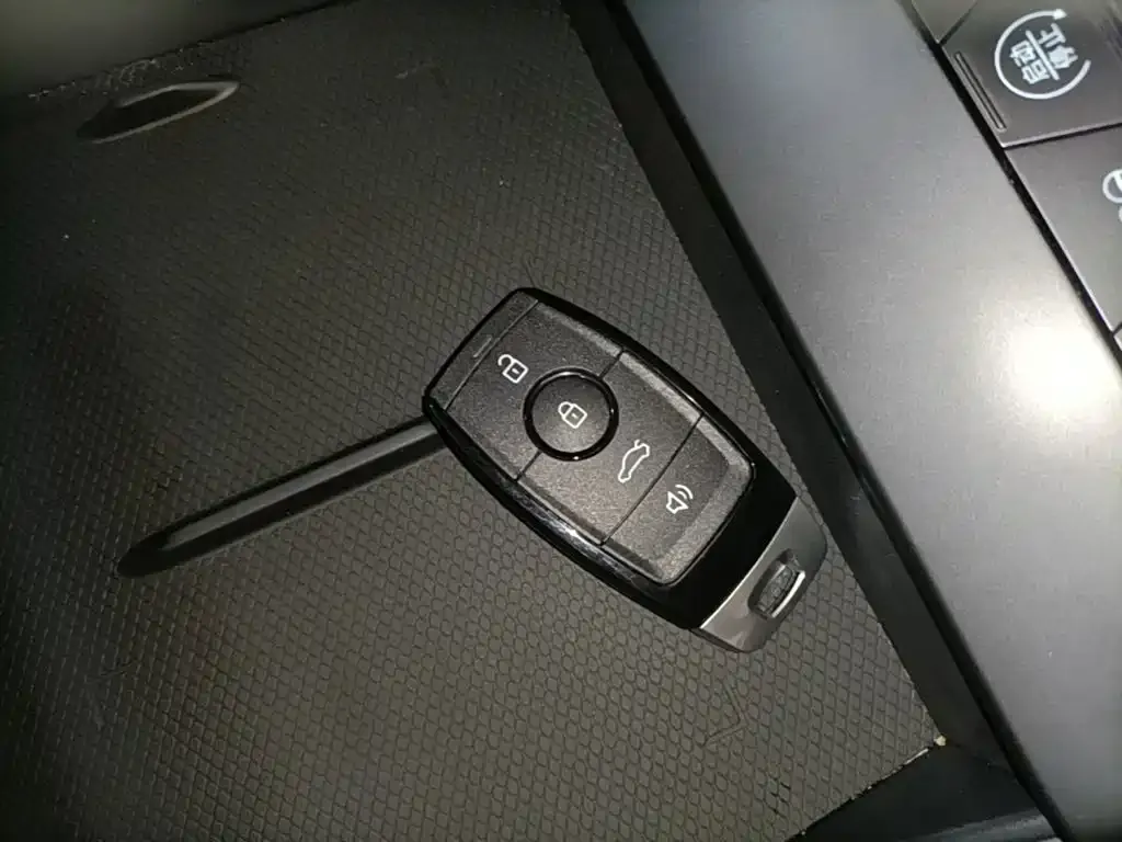 BYD Qin L — фото 10