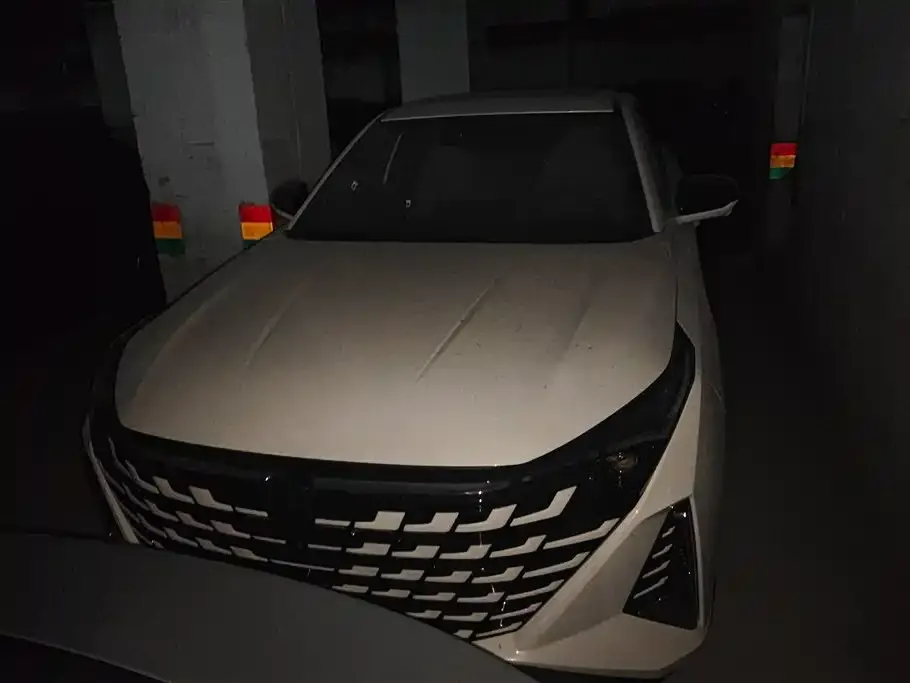 Changan UNI-Z 2026 из CN, фото 4