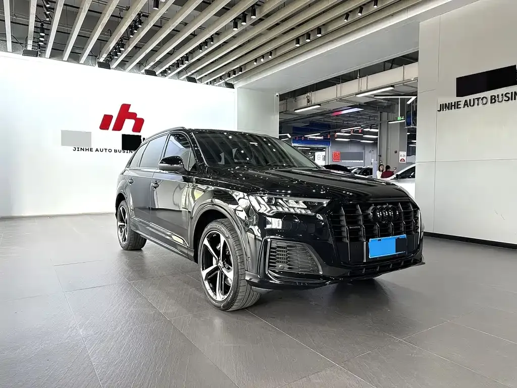 Audi Q7 2021 из CN, фото 6