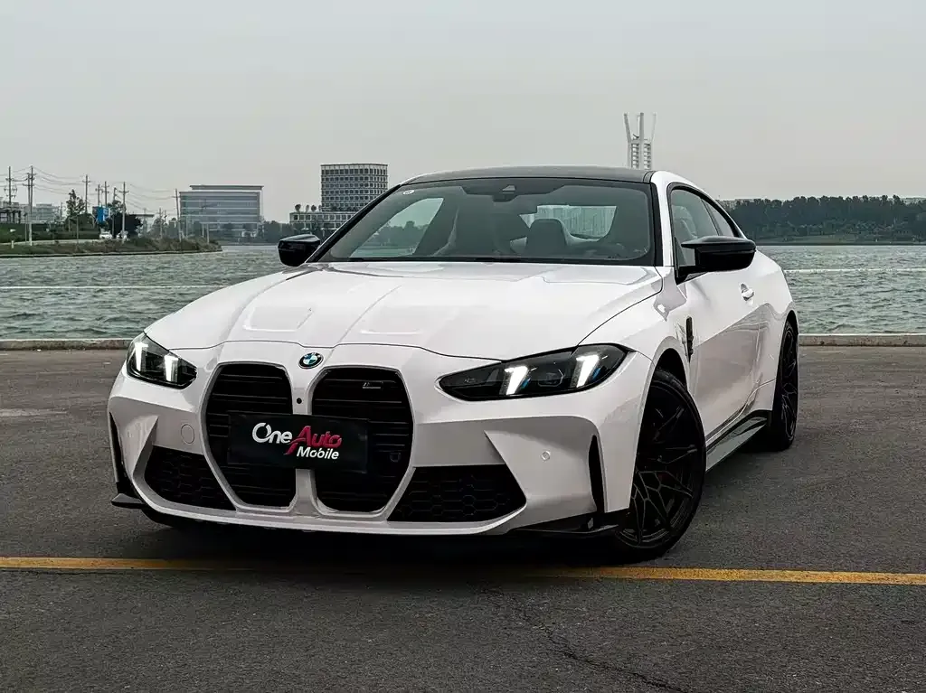 BMW M4 — фото 1