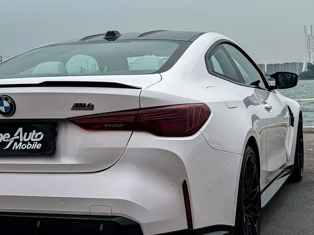 BMW M4 — фото 3