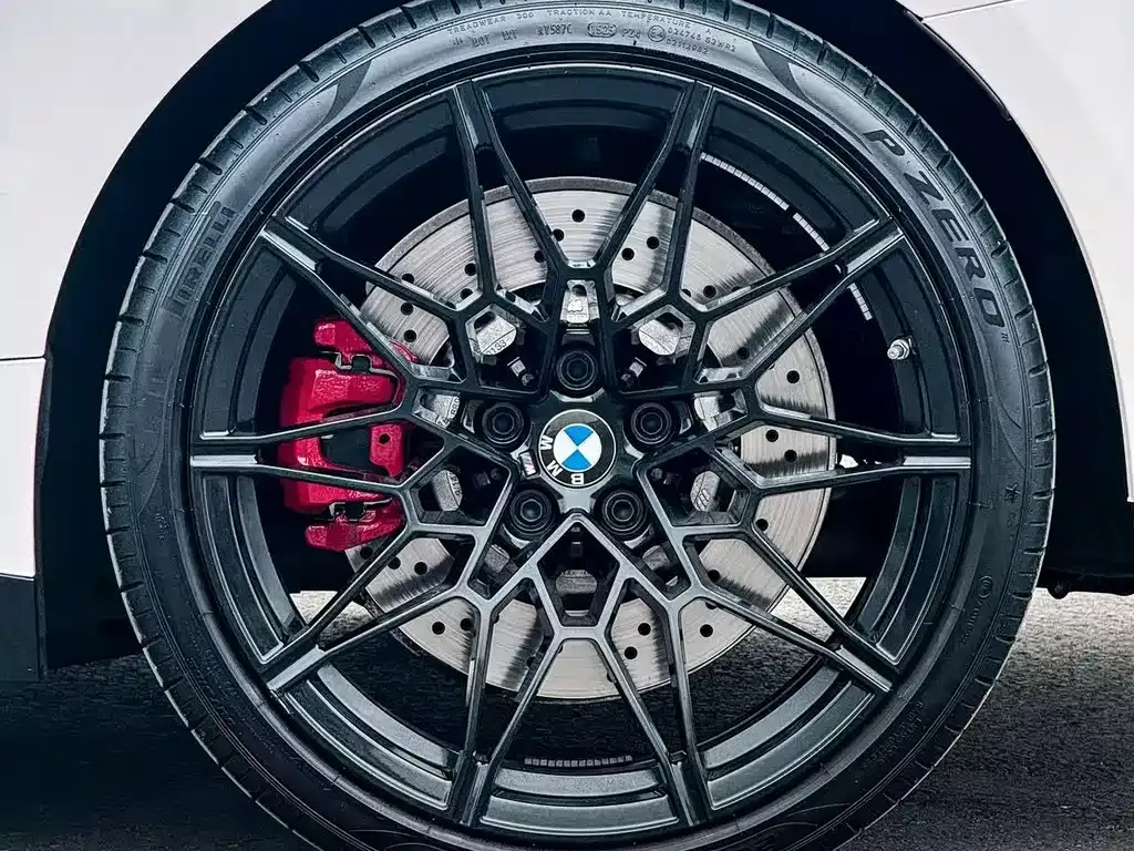 BMW M4 — фото 10