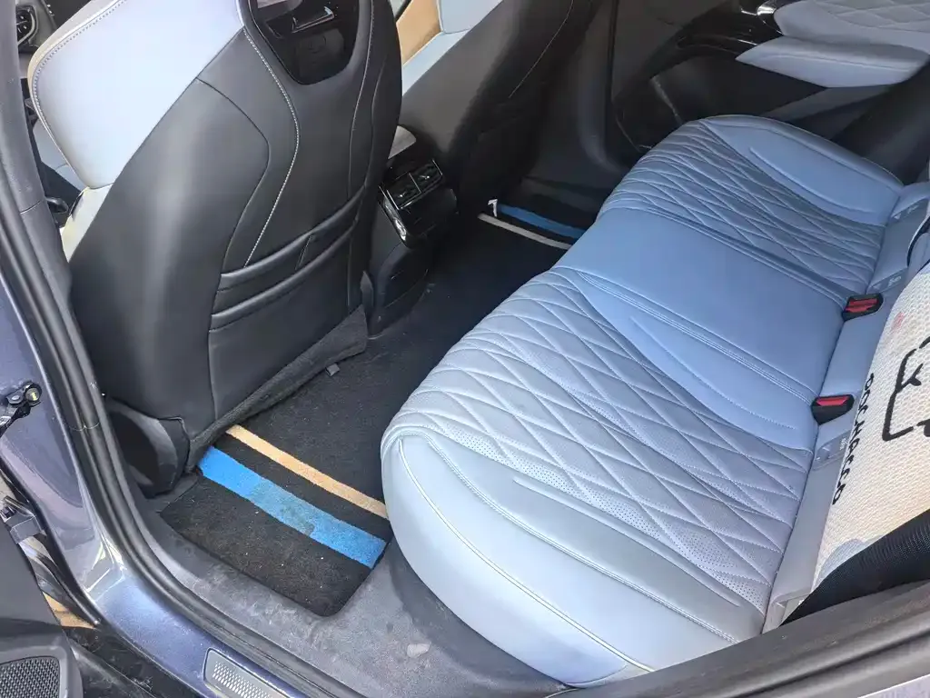 BYD Seal — фото 4