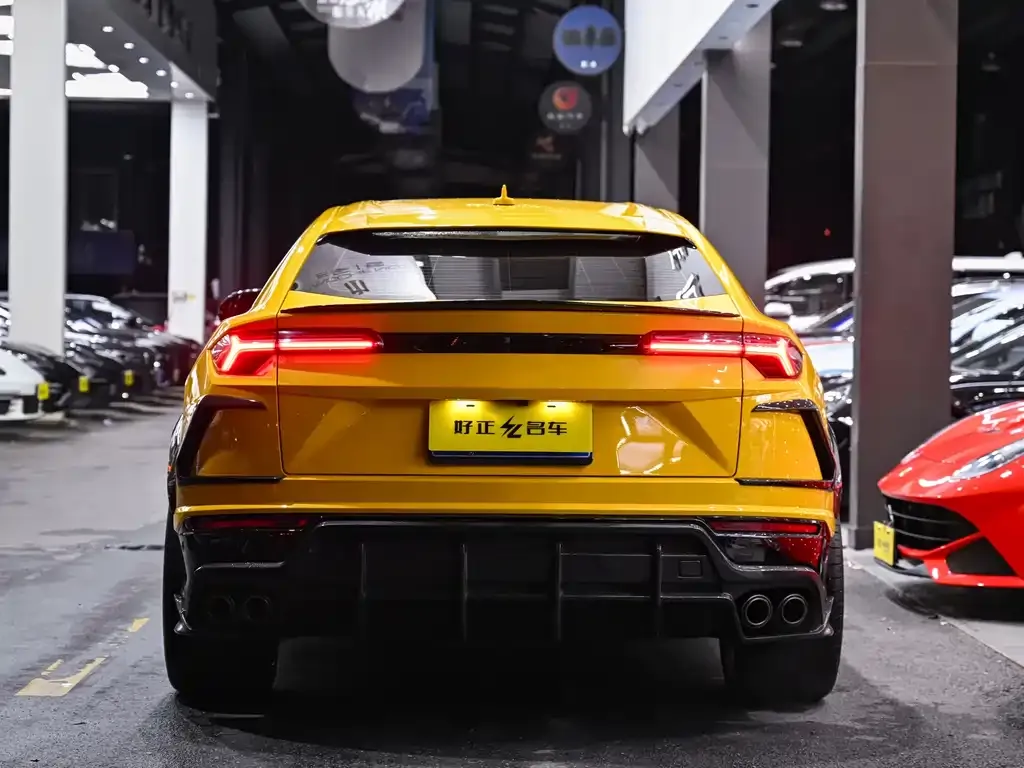 Lamborghini Urus — фото 3