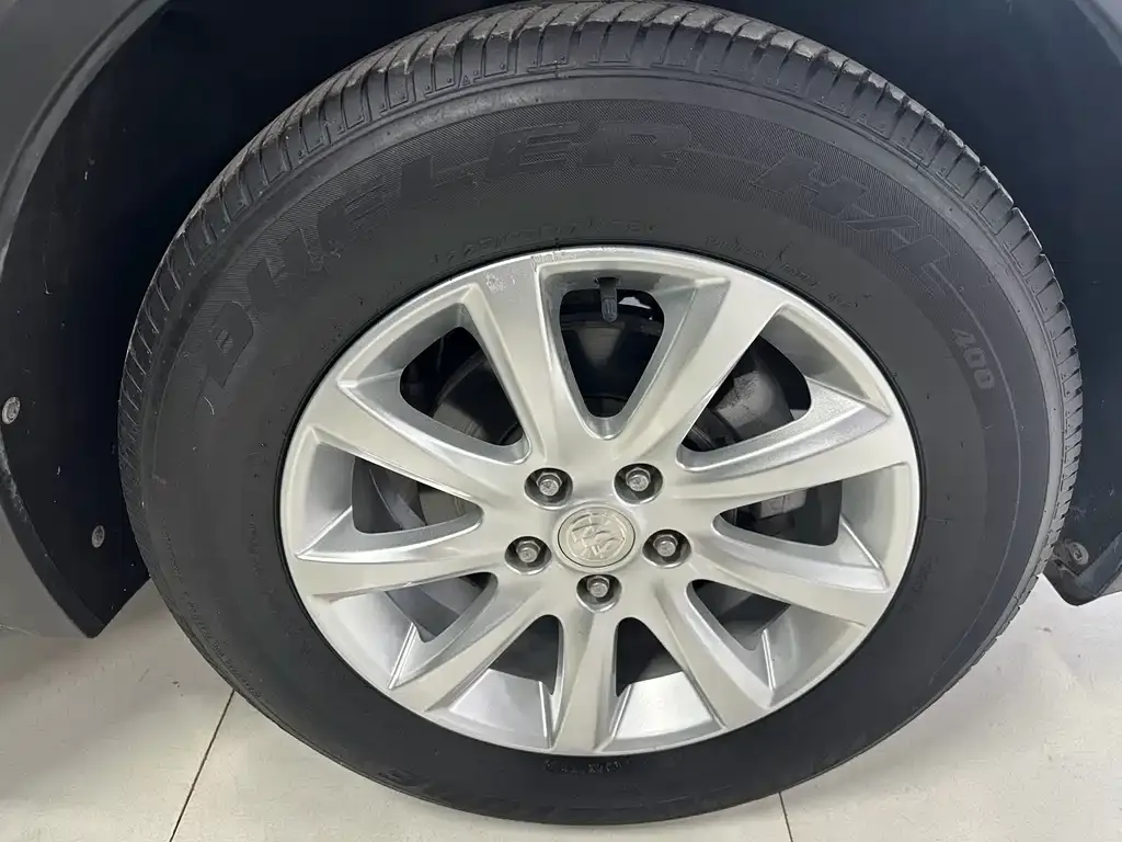 Buick Envision Plus — фото 3