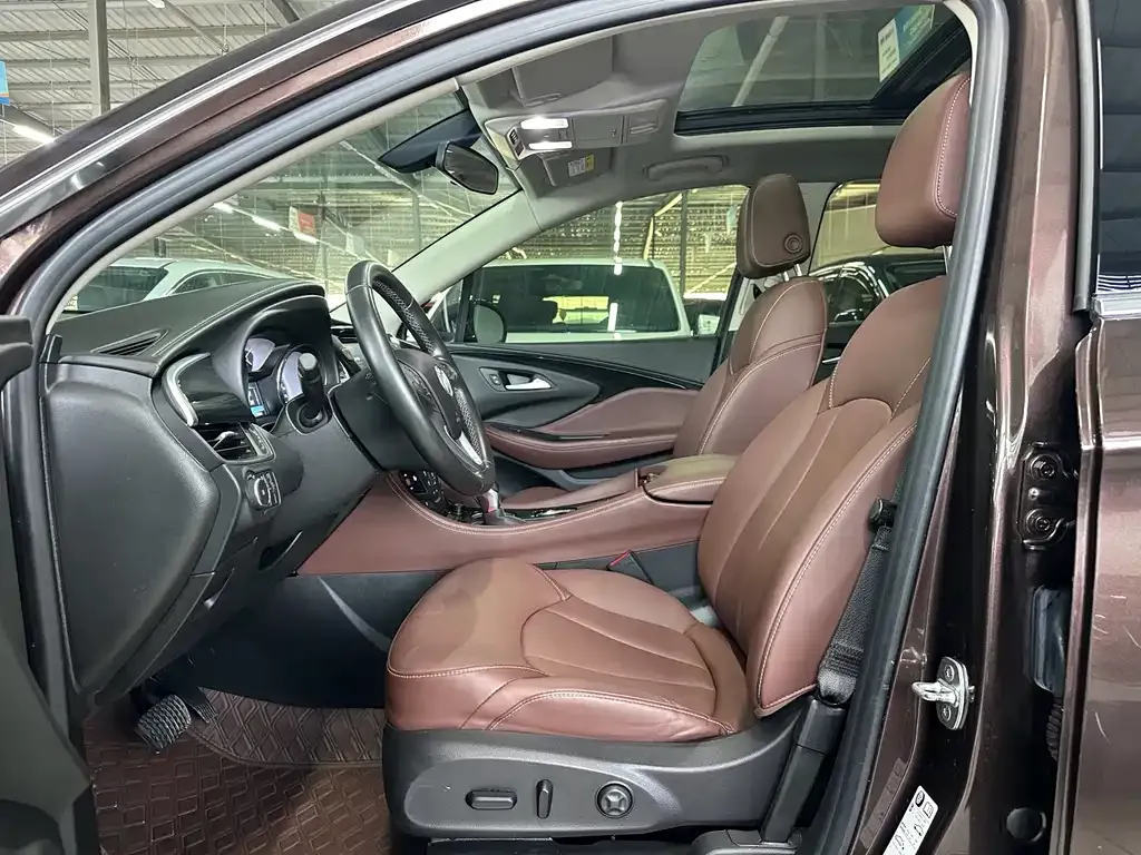 Buick Envision Plus — фото 6
