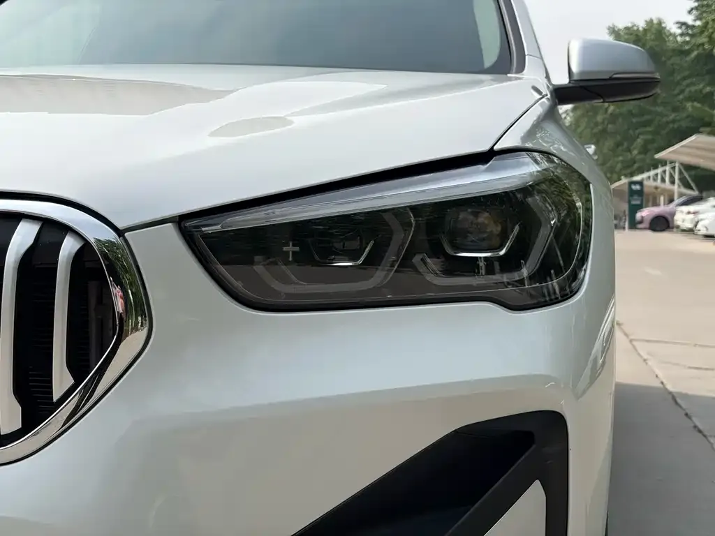BMW X1 — фото 3