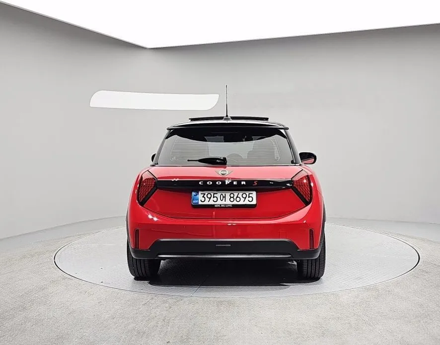 Mini Cooper 2025 из KR, фото 3