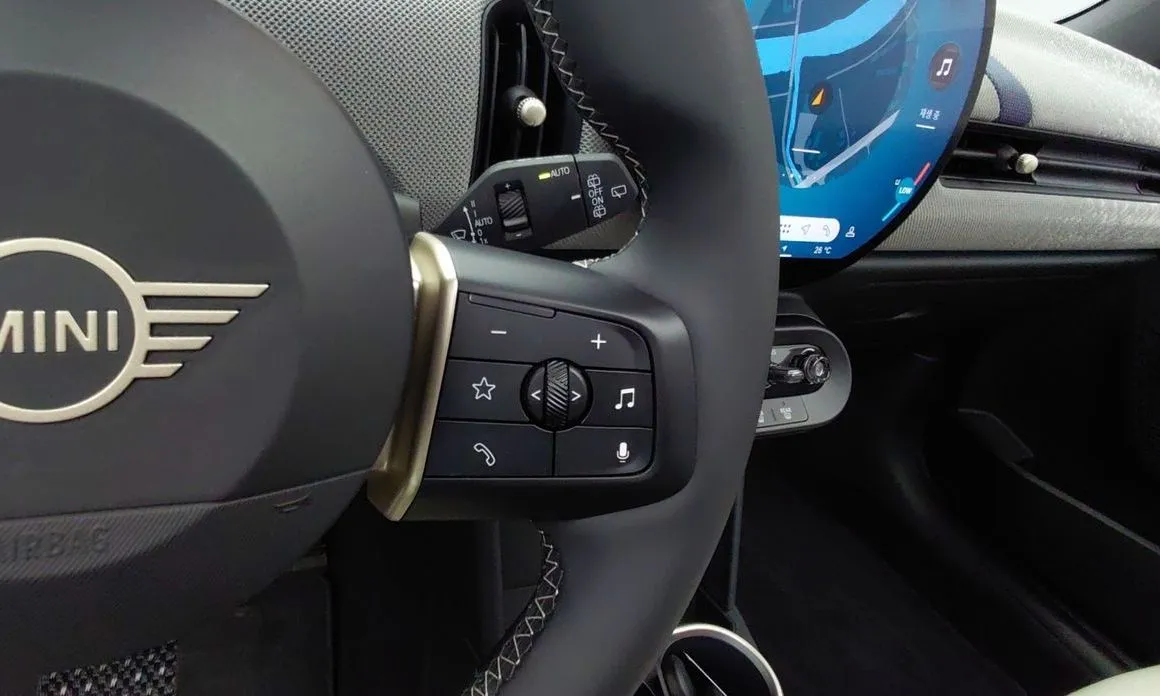 Mini Cooper 2025 из KR, фото 8