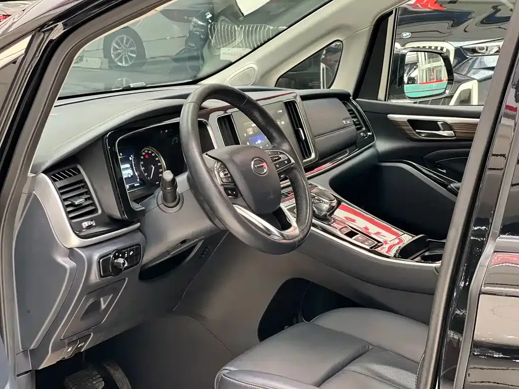 GAC Motor Trumpchi M8 — фото 9