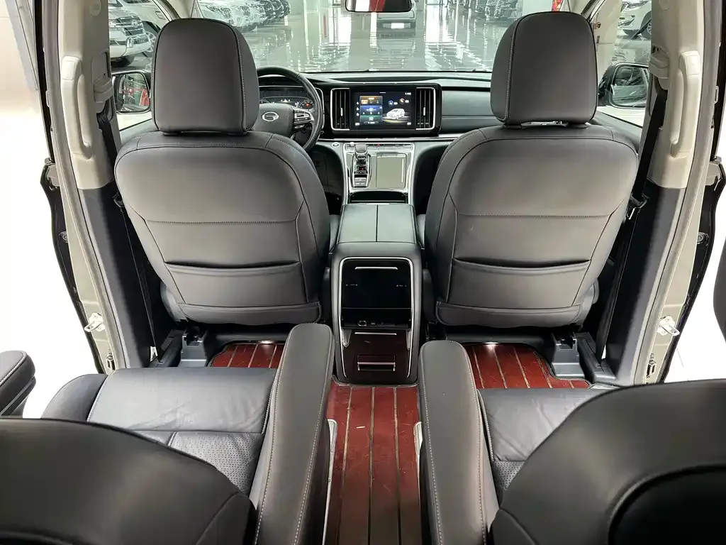GAC Motor Trumpchi M8 — фото 5