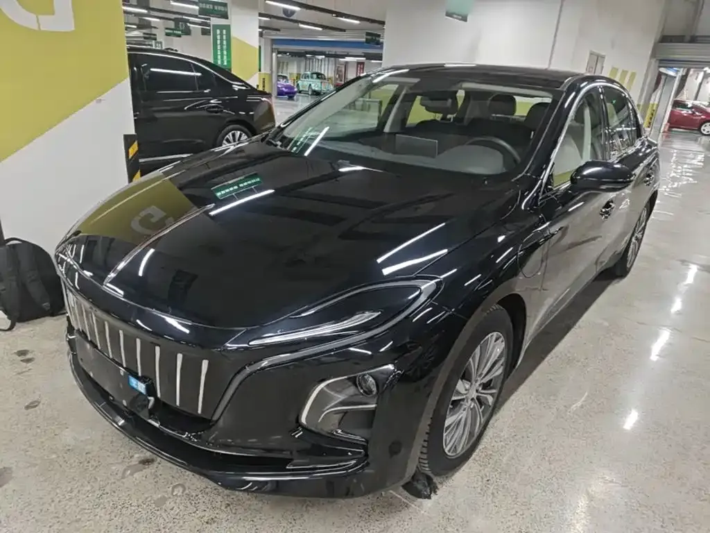 Hongqi E-QM5 — фото 1