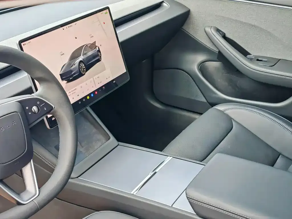 Tesla Model 3 — фото 3