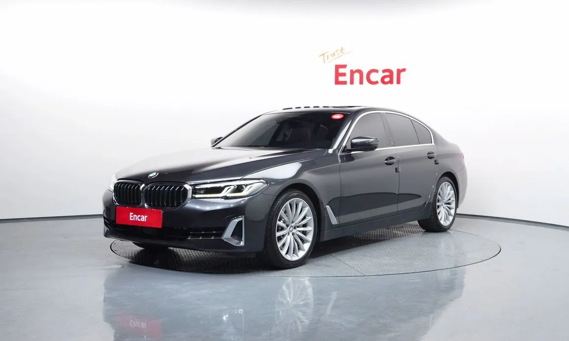 BMW 5-Series 2023 из KR, фото 1