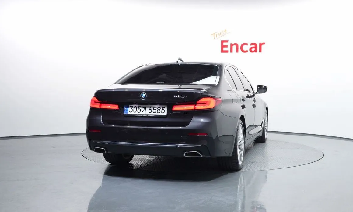 BMW 5-Series 2023 из KR, фото 2