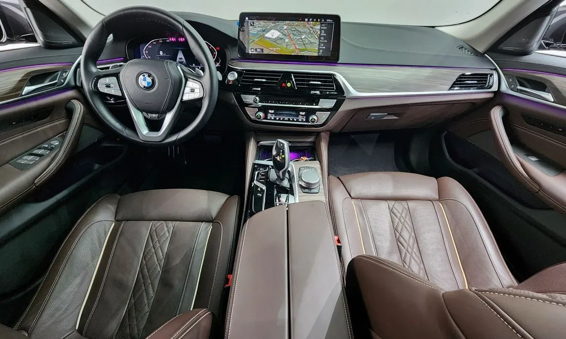 BMW 5-Series 2023 из KR, фото 9
