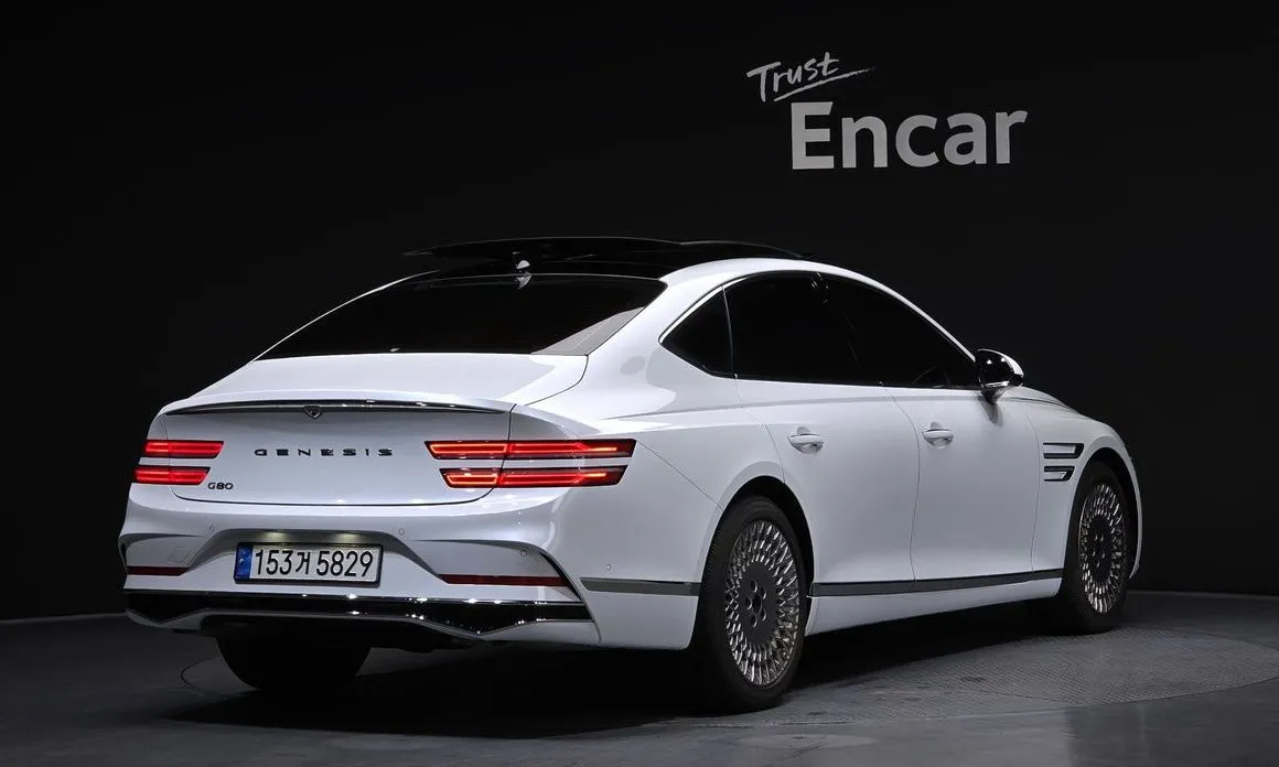 Genesis G80 — фото 2