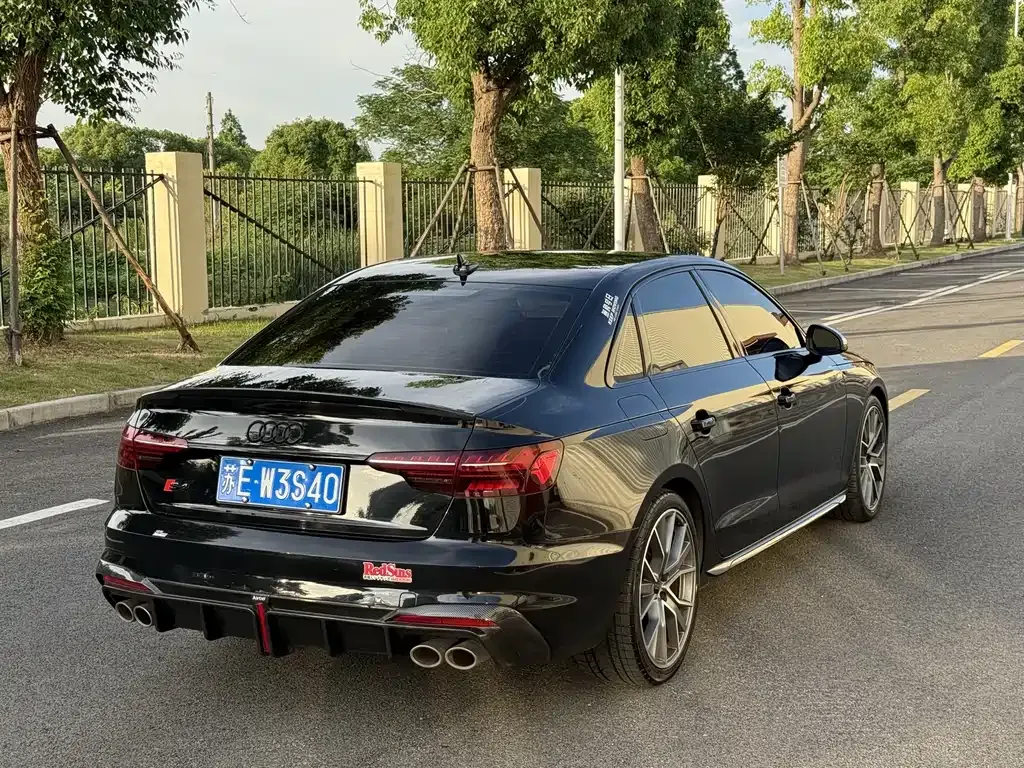 Audi S4 2023 из CN, фото 4