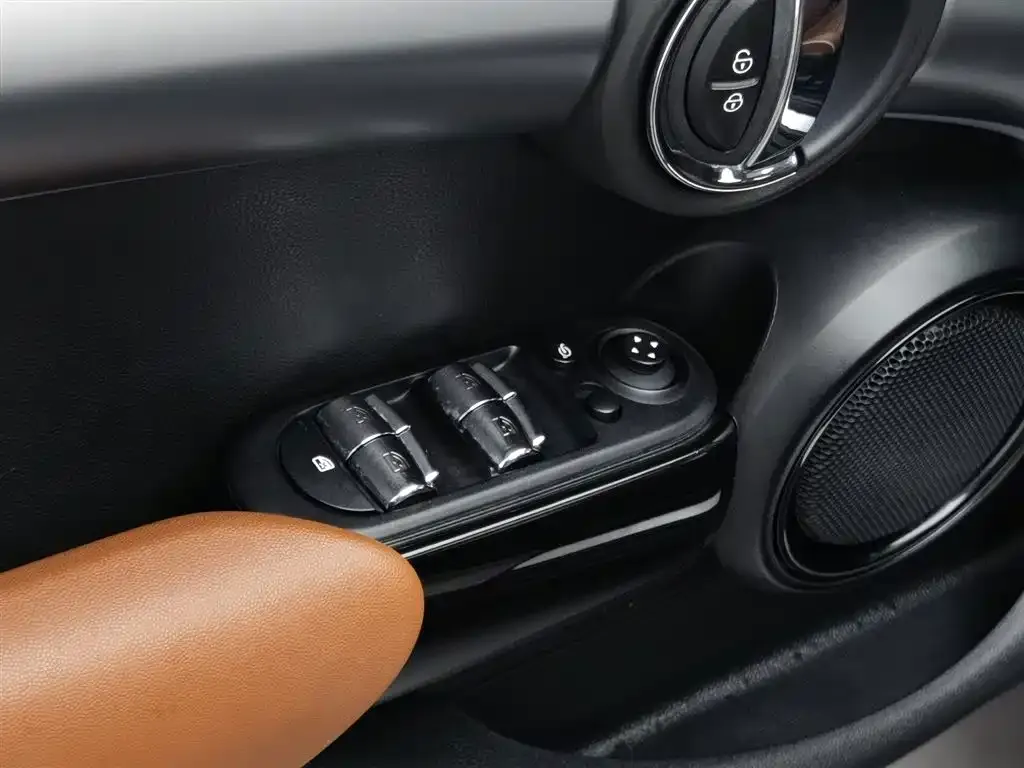 MINI Cooper (3-door) 2021 из CN, фото 8