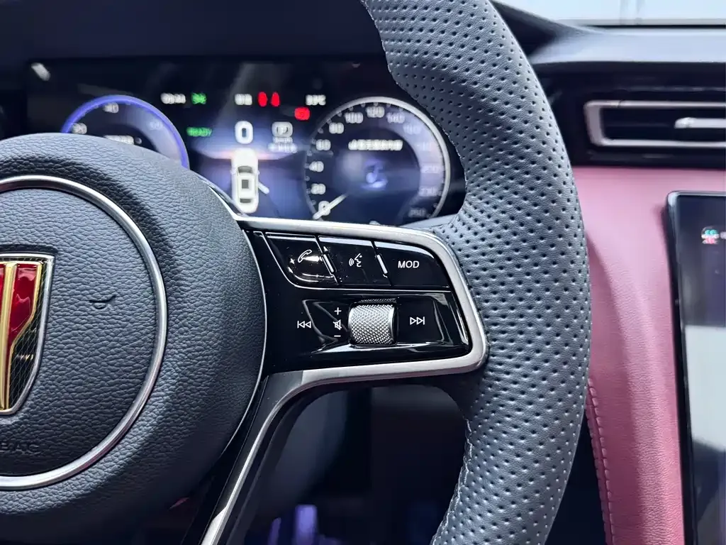 Hongqi H5 PHEV 2025 из CN, фото 8