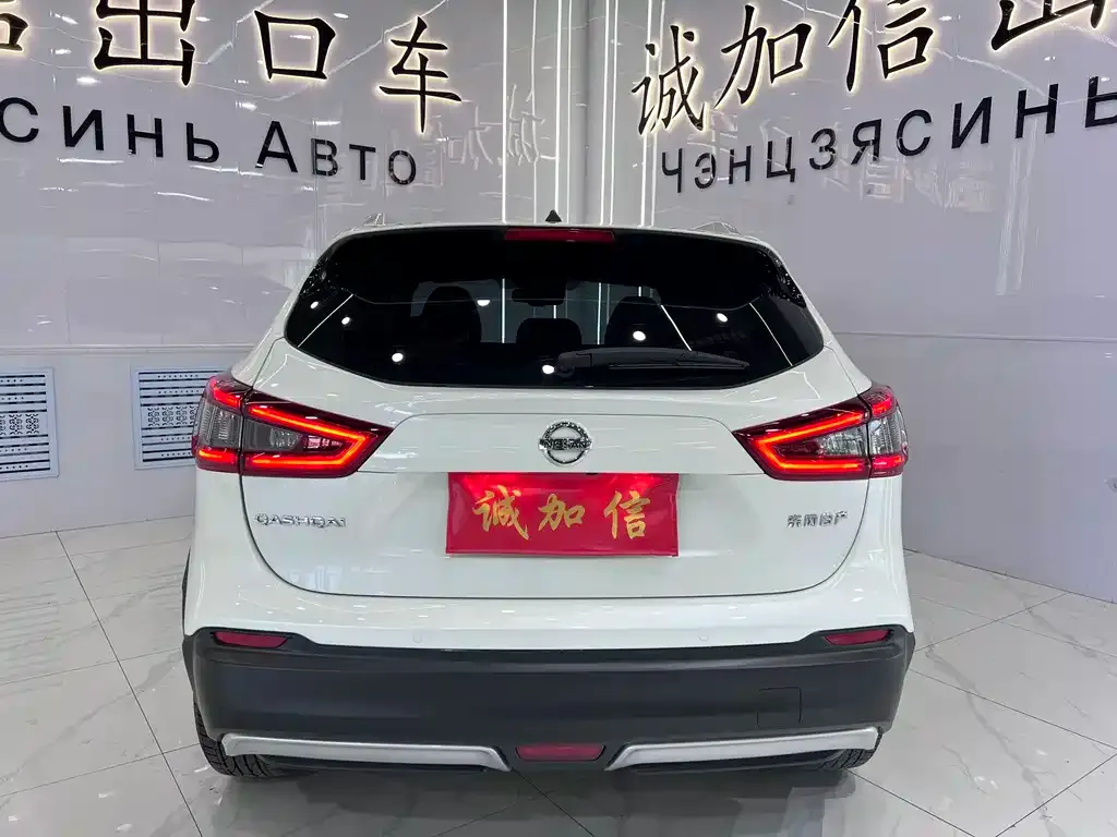 Nissan Qashqai — фото 4