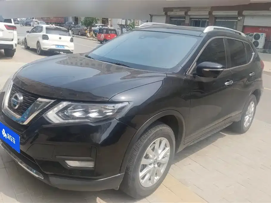 Nissan X-Trail — фото 1