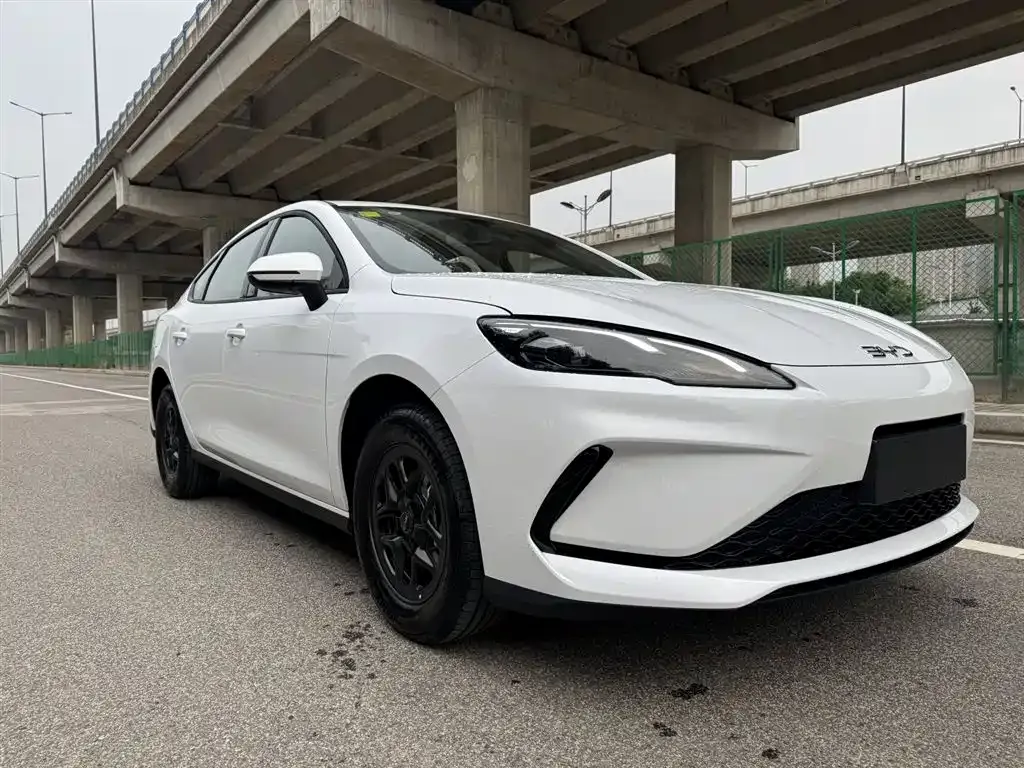 BYD Seal 05 DM-i 2026 из CN, фото 3