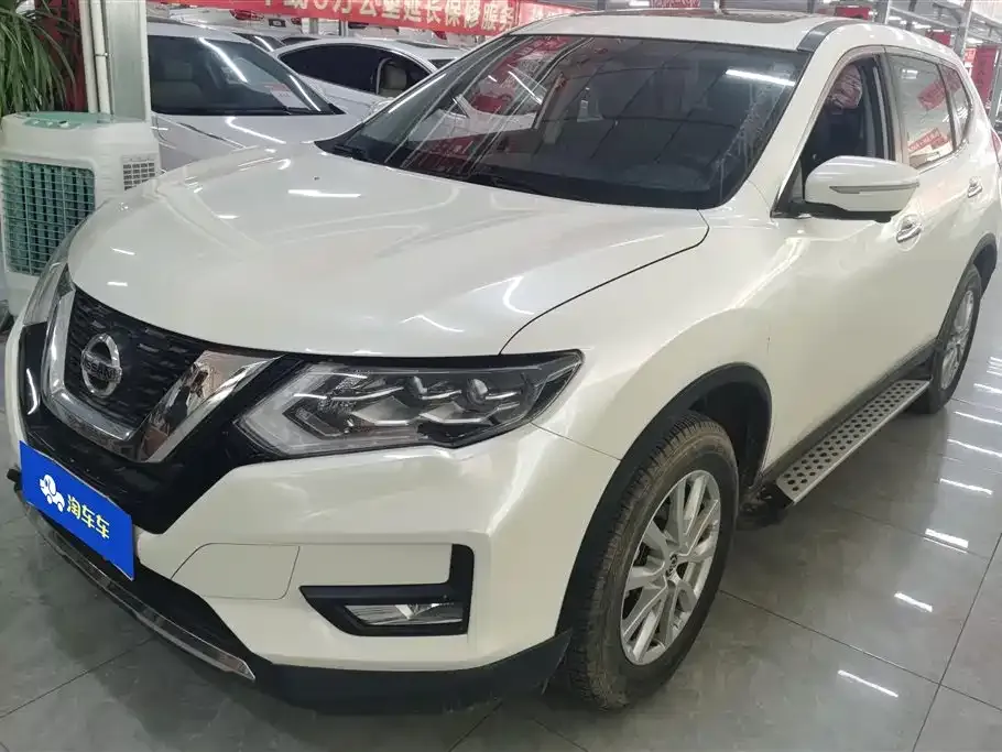 Nissan X-Trail — фото 1