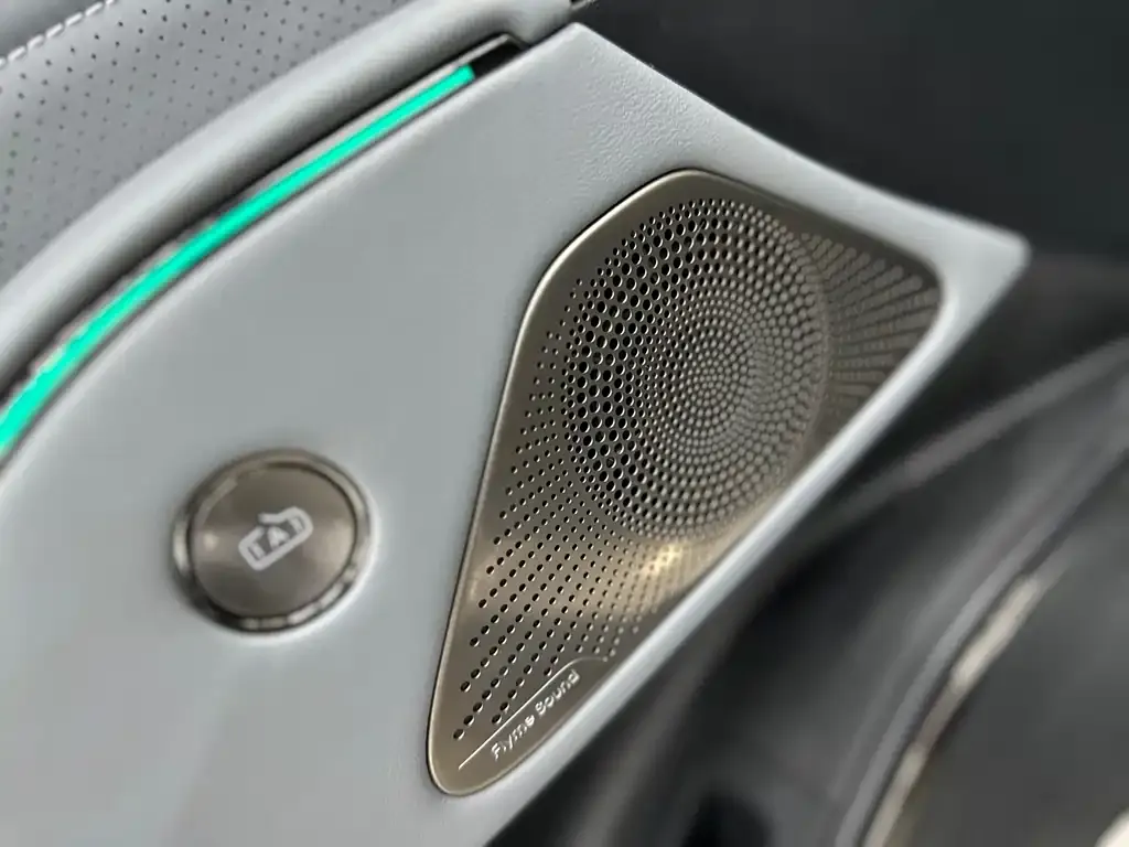 Geely Galaxy E8 — фото 8