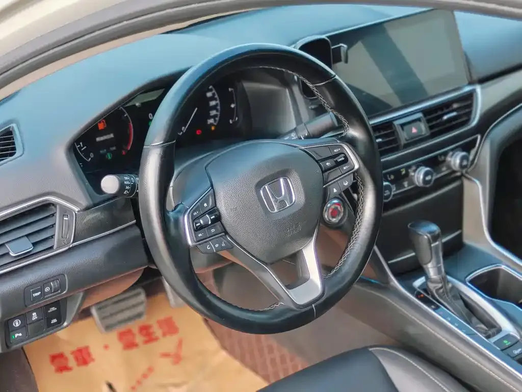 Honda Accord — фото 3