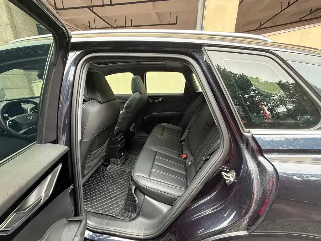 Audi Q4 e-tron 2024 из CN, фото 3