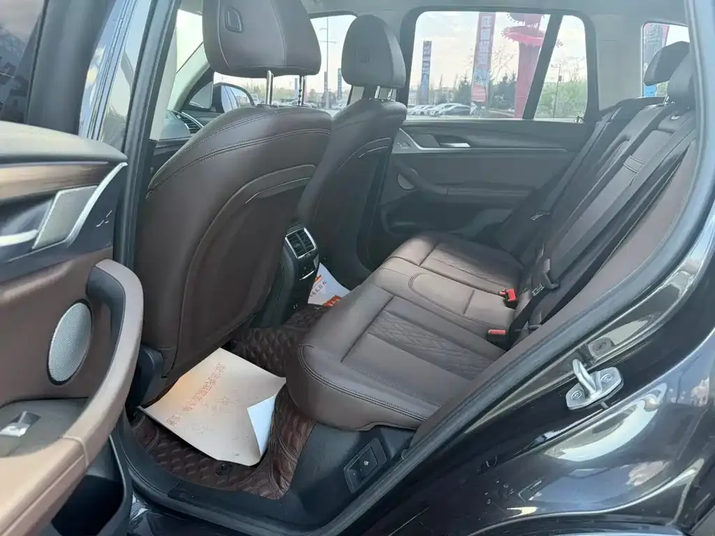 BMW X3 2022 из CN, фото 4