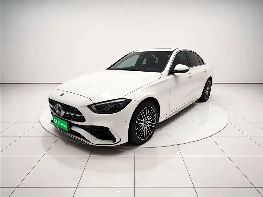 Mercedes-Benz C-Class — фото 1
