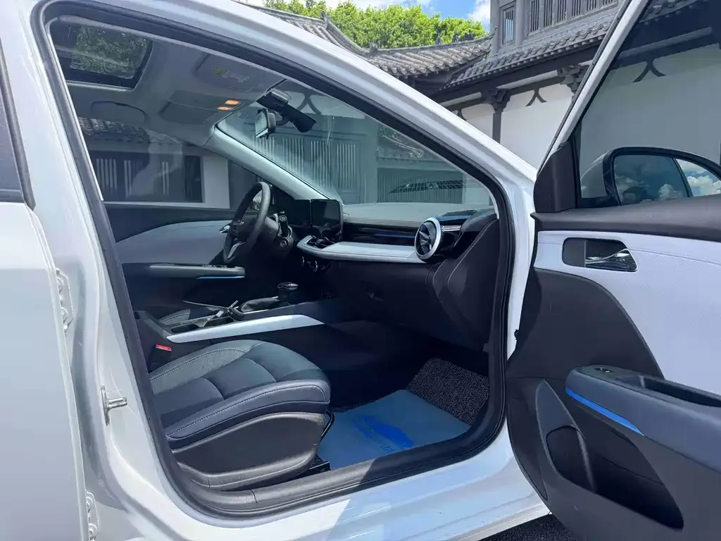 Chevrolet Monza 2022 из CN, фото 7